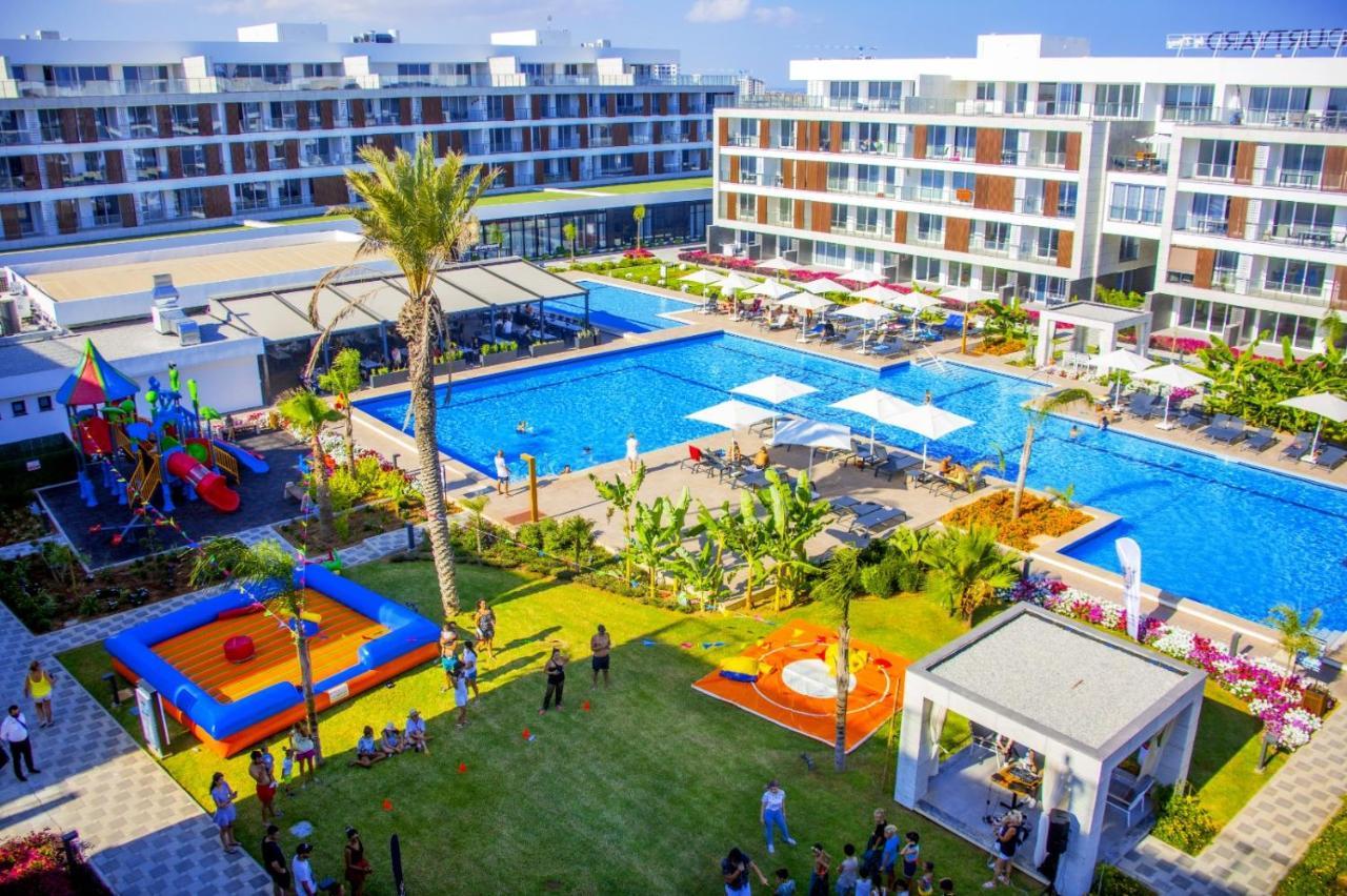 Courtyard Long Beach Holiday Resort Iskele District (Northern Cyprus) Exterior foto