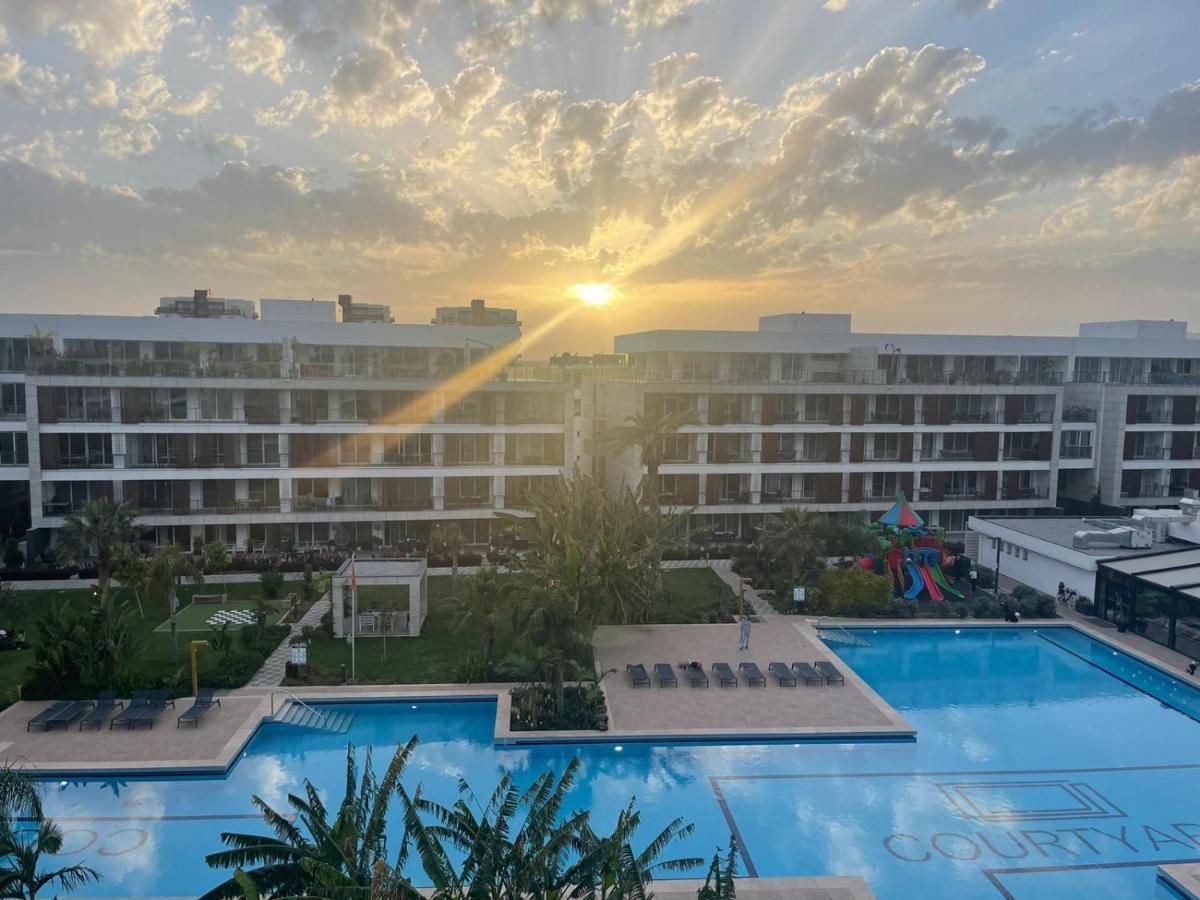 Courtyard Long Beach Holiday Resort Iskele District (Northern Cyprus) Exterior foto